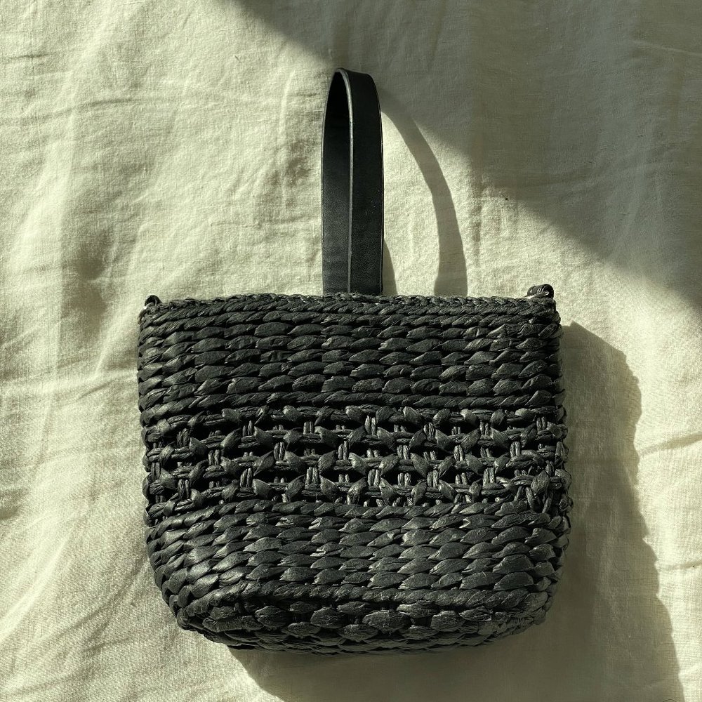 Black straw handbag